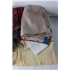 Image 2 : Assorted Linens, Blanket