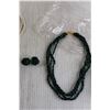 Image 3 : (3) Necklace and Pair of Earrings Sets