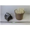 Image 1 : Metal Corners - Plant Pot of 8" Zip ties