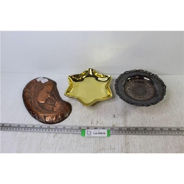 Metal Star Dish - Metal Pedestal Dish - Copper wall Hanger