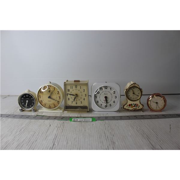 (6) Vintage Clocks