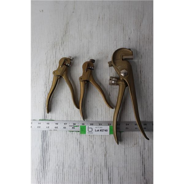 (3) Saw Set Pliers