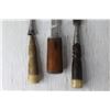 Image 2 : (3) Wood Chisels (Handle Coming Off)