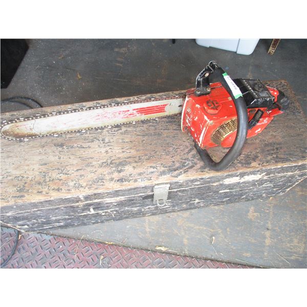 Homelite Chainsaw (20" Bar)