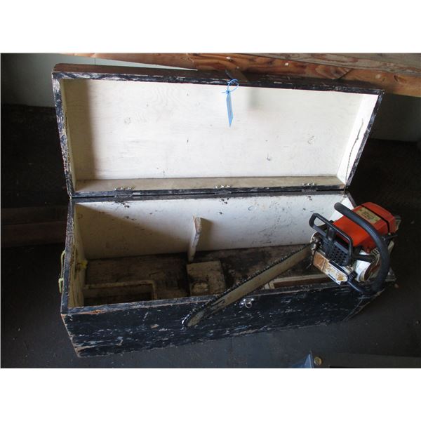 STIHL Chainsaw (22" Bar) with Storage Box