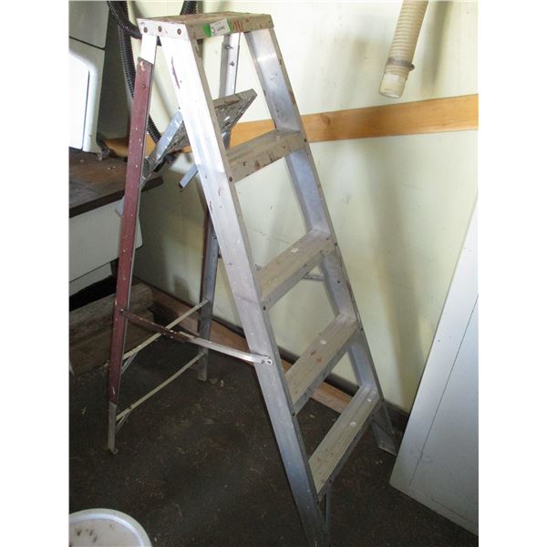 5' Step Ladder