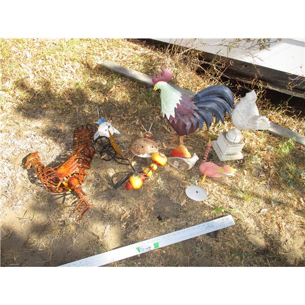 (8) Chicken Ornaments