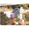 Image 2 : (8) Chicken Ornaments