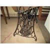 Image 3 : Antique Singer Sewing Machine Stand