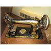 Image 9 : Antique Singer Sewing Machine Stand