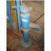 Image 4 : Blue Pump