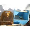 Image 4 : (4) Wooden Tool Boxes and Bird House