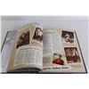 Image 4 : Elvis Commemorative Edition Book