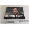 Image 1 : Blown Away: A Year Through the Lens of The Tornado Hunter Book