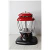 Image 3 : Coleman Lantern in Case