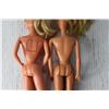 Image 8 : (2) Vintage Barbie Dolls and Clothing