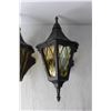 Image 2 : (2) Wall Mounted Lights