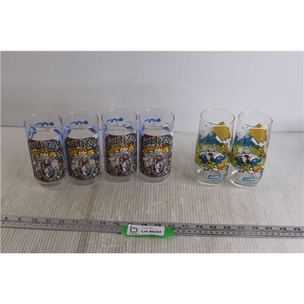 (4) Muppets Miss Piggy McDonald's Glasses, (2) Smurfs Glasses