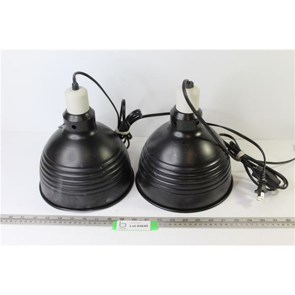 (2) Heater Reptile Lamps w/Ceramic Heater Emitters (working - 120volt - 60w)