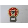 Image 3 : Calgary Brewery Bottle Opener - ZZ Top Key Chain - Plastic Gas Pump