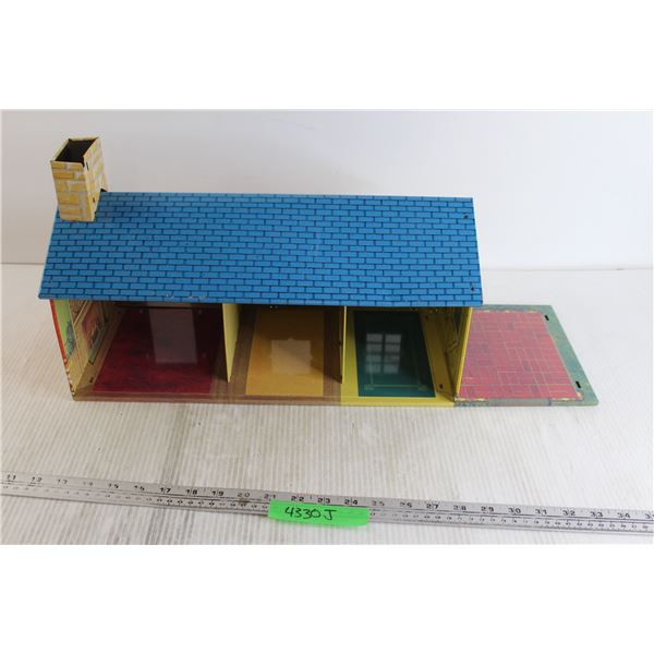 Tin Toy House