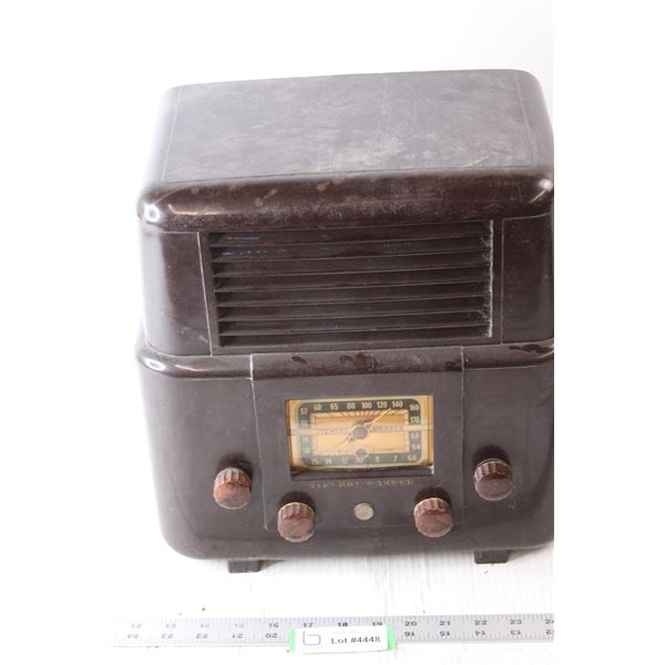 Stewart Warner Megacycles Vintage Radio