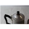 Image 2 : Metal Kettle