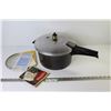 Image 1 : Presto Pressure Cooker w/Recipe Booklet