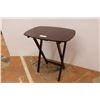 Image 2 : *Small Table (24"w x 16"dx 26"t)