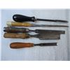 Image 2 : (5) Antique Carpenter Wood Chisels
