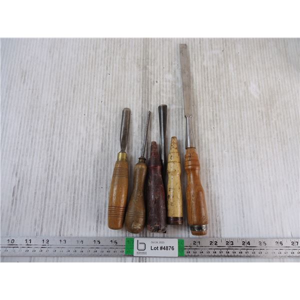 Assorted Wood Chisels-one is incomplete