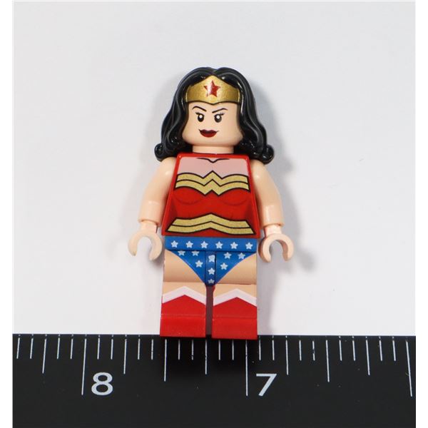 #400 LEGO MINIFIG WONDERWOMAN WONDER WOMAN