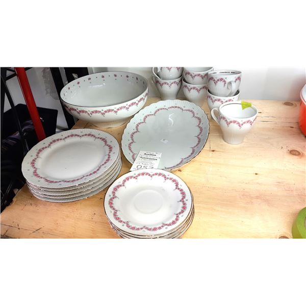 Jlmenau Porcelain GDR Cat A