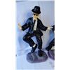 Image 2 : Blues Bro's statues Cat B