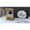 Image 4 : Mantle Quartz Clock & Plate Cat A