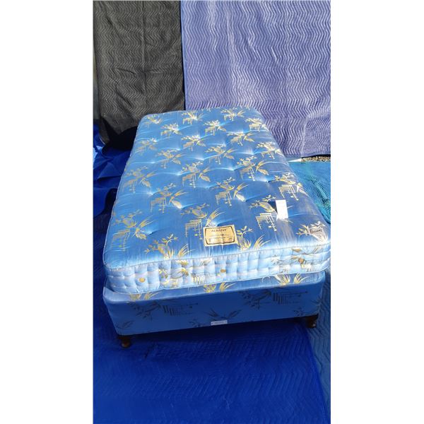 Harrods of London Bed Cat C