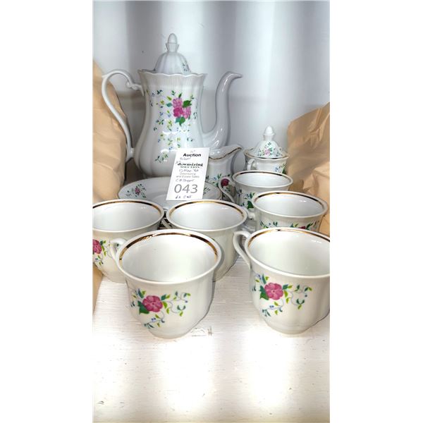 Porcelain Tea Set Cat A