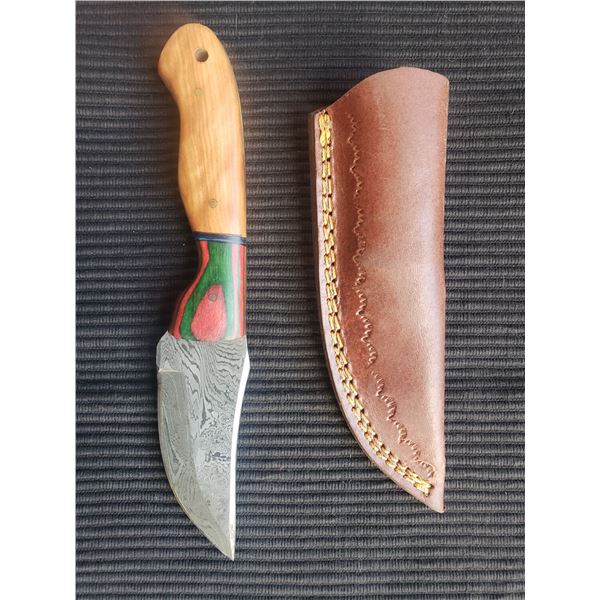 Hand Forged Damascus Steel Knife with Leather Sheath