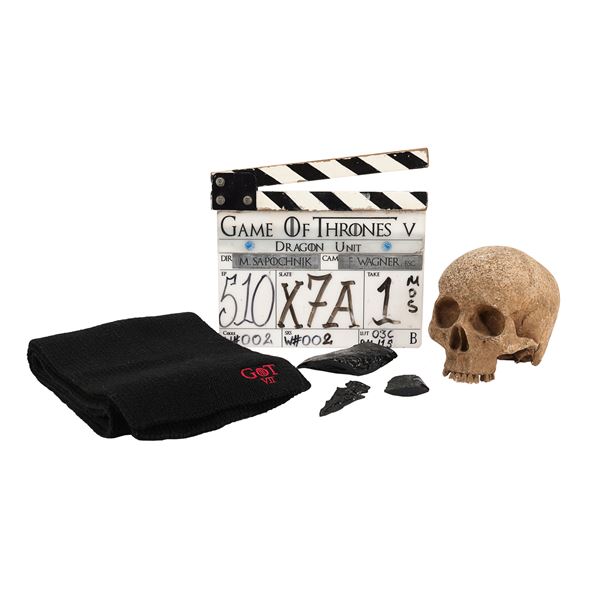 Lot #1120: GAME OF THRONES (TV SERIES, 2011-2019) - Three-eyed Raven Cave Skull, Arrowhead, Dragongl