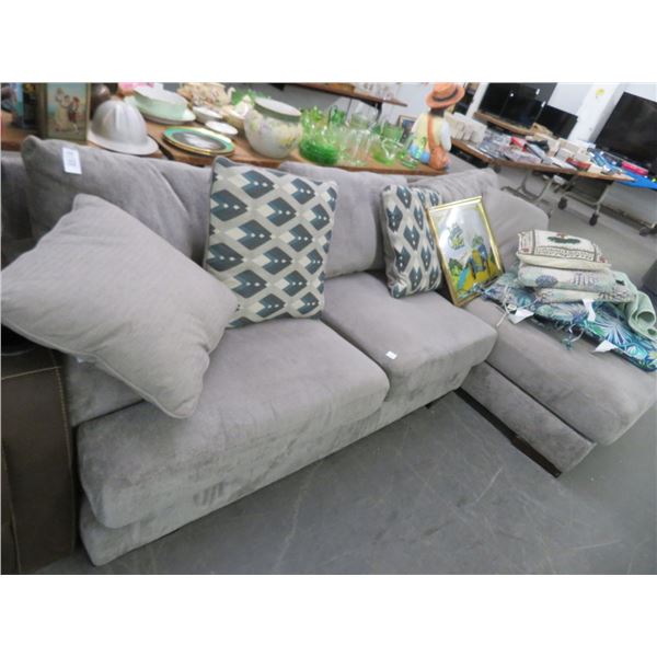 Grey Cloth 2 Section Sofa w/Lounger