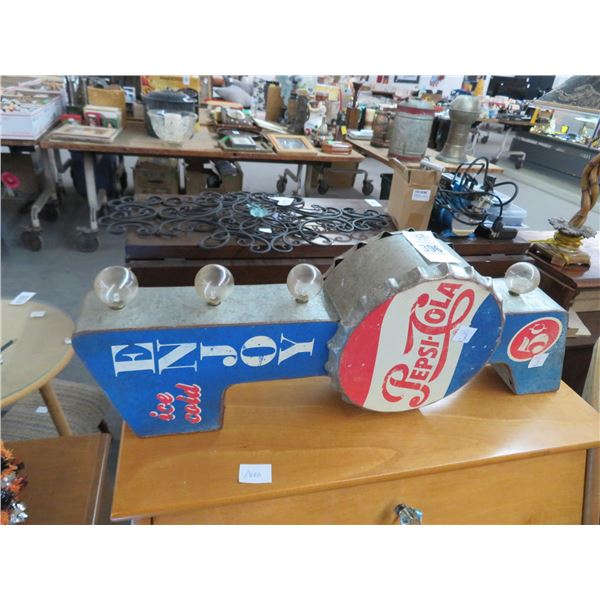 Vintage Pepsi Cola Wall Décor