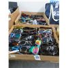 Image 1 : Large Lot of Fashion Sunglasses - 2 Flats