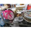 Image 2 : Dishes, Purse and Asst Décor