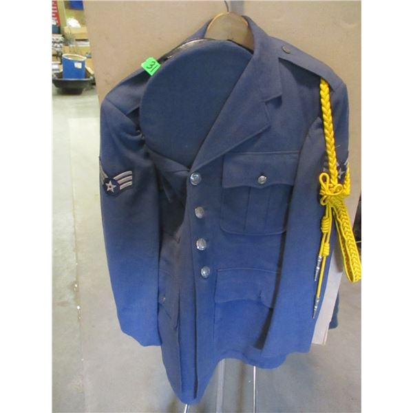 AIR FORCE UNIFORM C/W HAT (SIZE 40)