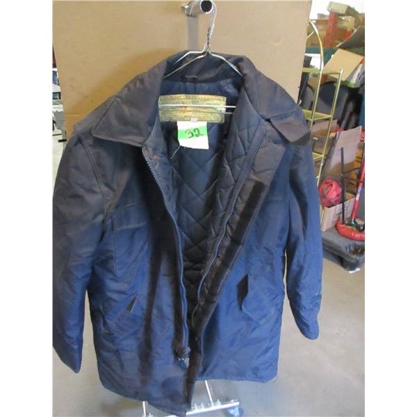 WINTER JACKET (SIZE 44)