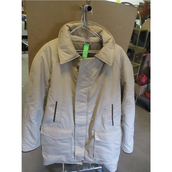 NORTHERN SPIRIT WINTER JACKET (SIZE 42)