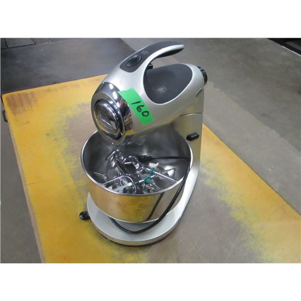 ESTATE:  SUNBEAM TABLE TOP MIXER