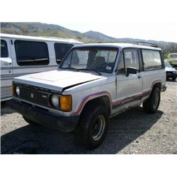 1986 ISUZU TRUCK SILVER A/C TAPE PLAYER VIN#
