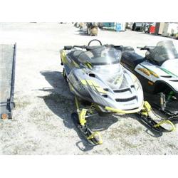 2004 POLARIS 700-RMK SNOWMOBILE YELLOW/BLACK VI