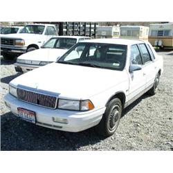 1993 CHRYSLER LABARON 4D WHITE AIR BAGS A/C